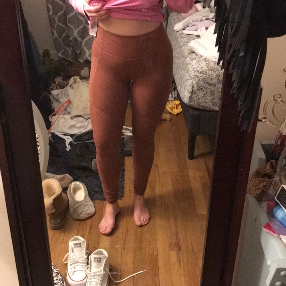 Athletic leggings